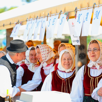 NEMZETISÉGEK